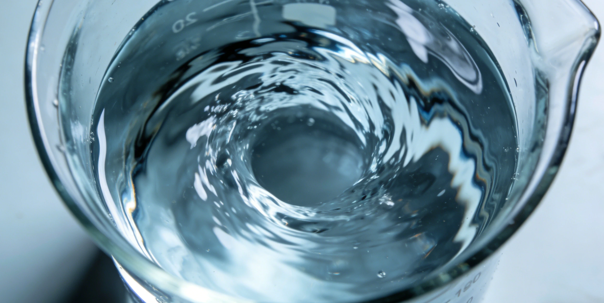 This is a water vortex, which can be achieved by the Yaku high‑speed disperser.
